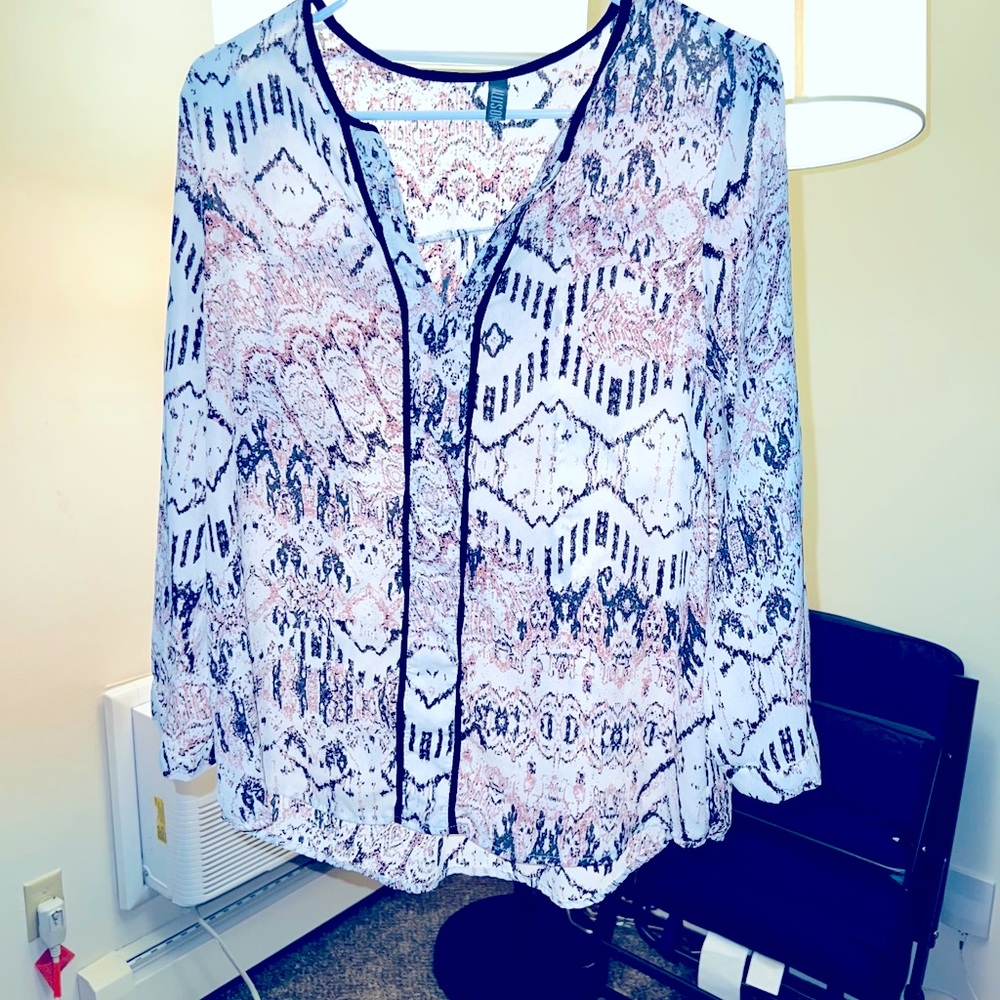 Beautiful Medium Allison Joy Blouse